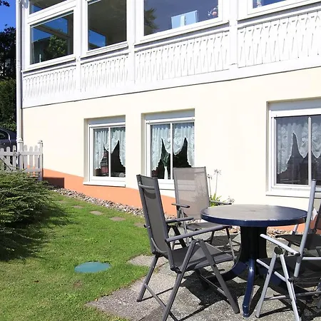 Ferienwohnung Seerose Mit Terrasse Sassnitz Exterior photo