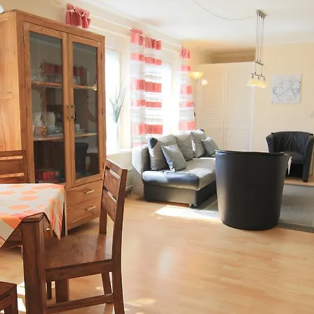 Ferienwohnung Seerose Mit Terrasse Sassnitz Exterior photo