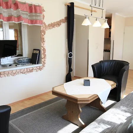 Ferienwohnung Seerose Mit Terrasse Sassnitz Exterior photo